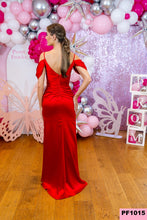 Load image into Gallery viewer, 1015 Red Prom Dress
