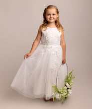 Load image into Gallery viewer, Nyra Ivory Junior Prom Dress
